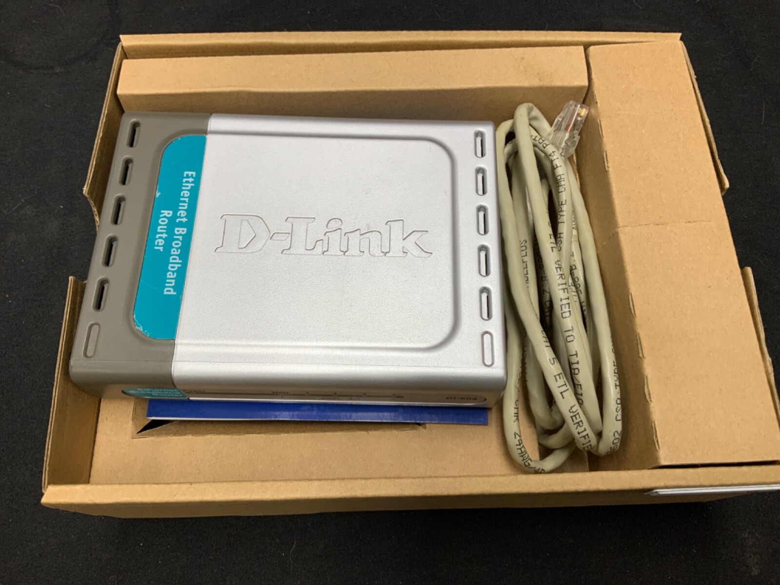 D-Link DI-604 Wired 10/100 MBPS Ethernet Broadband Router 4-Port Untested