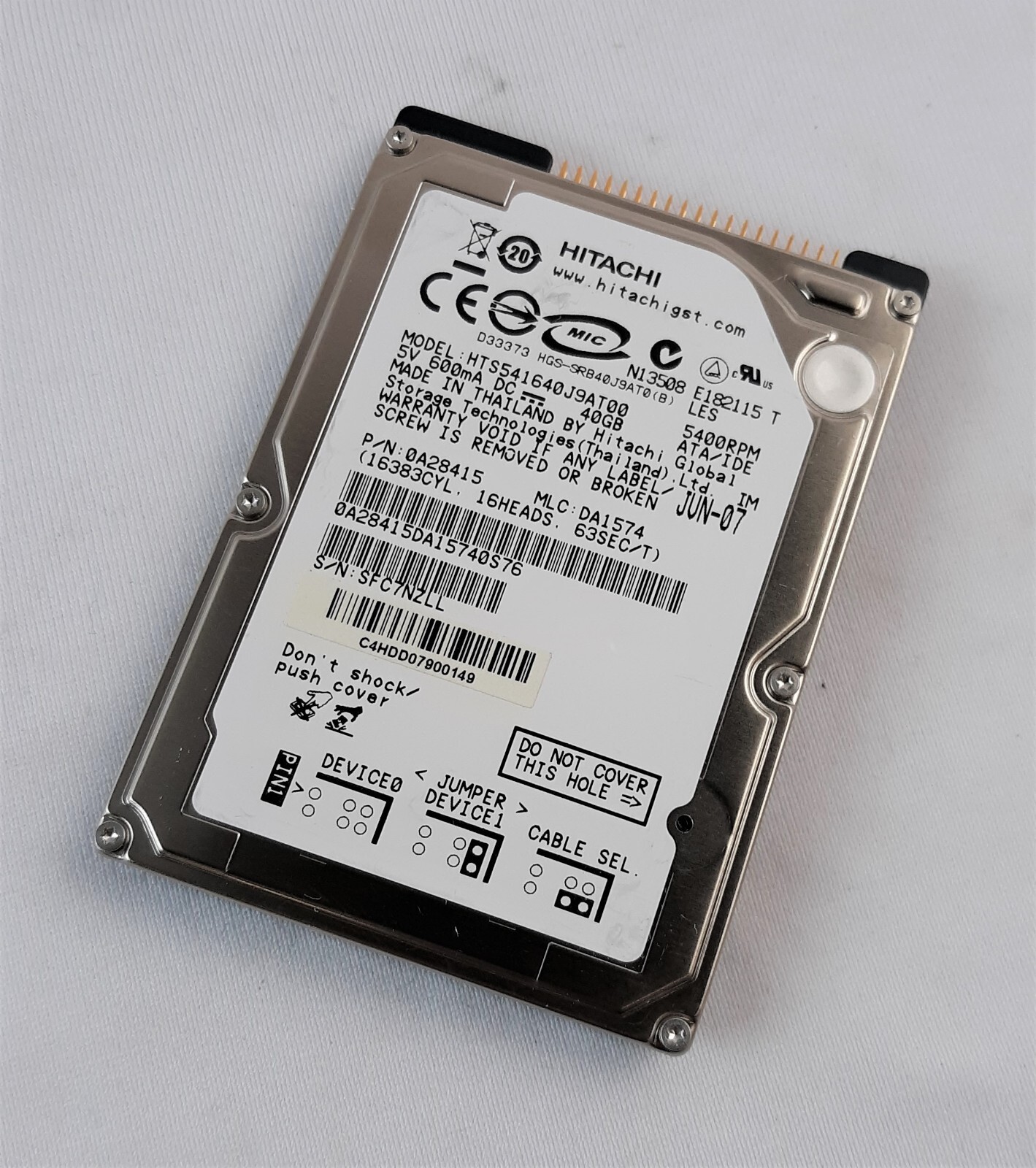 Hitachi HTS541640J9AT00	Hard Drive