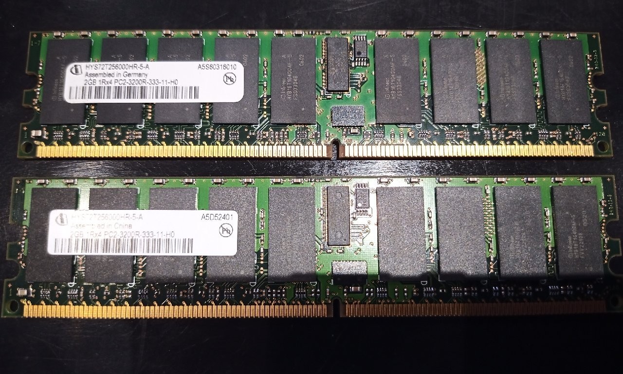 2 X 2GB (4GB total) Infineon HYS72T256000HR-5-A PC2-3200R-333-11 ECC RAM