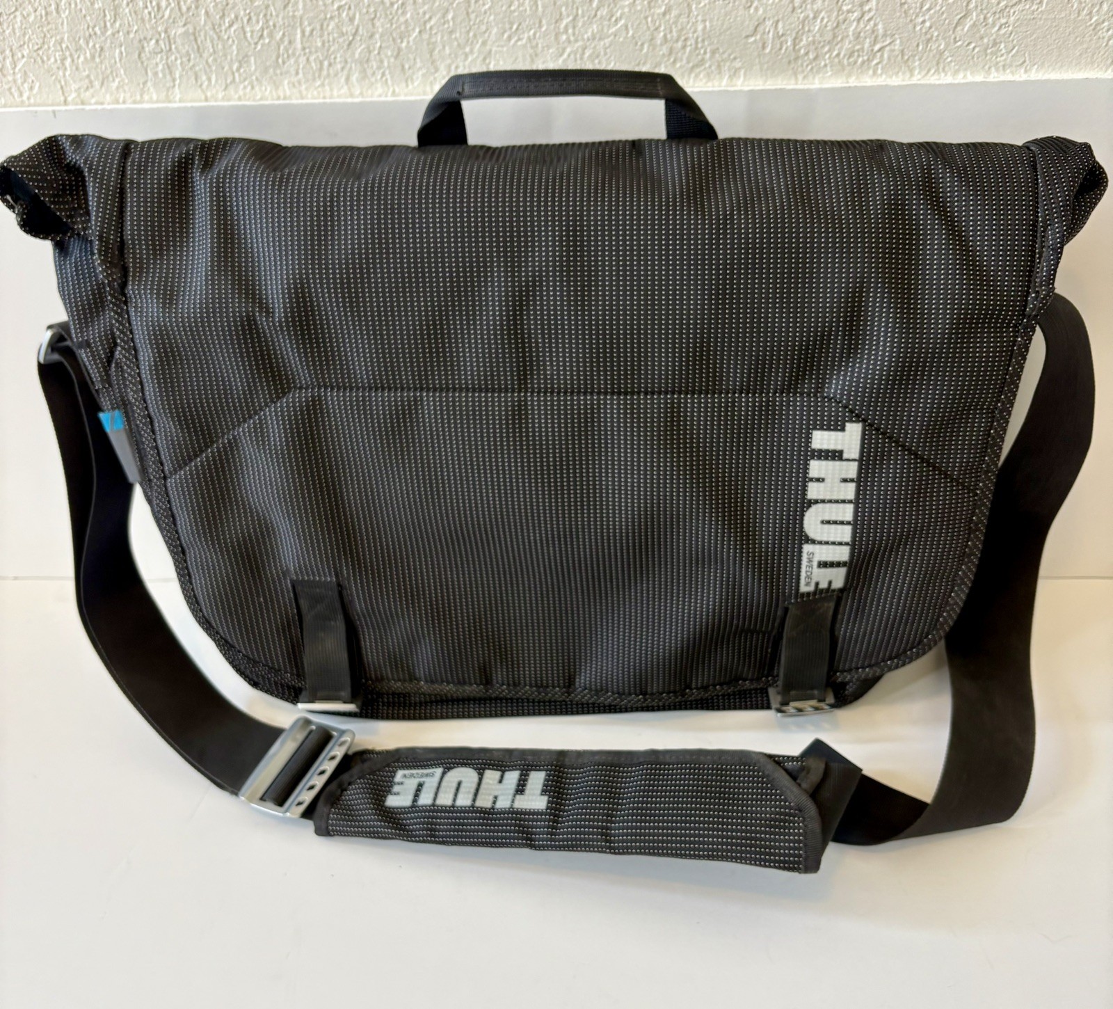 Thule TCMB-115 Crossover Messenger Bag Black Fits 15" Laptop