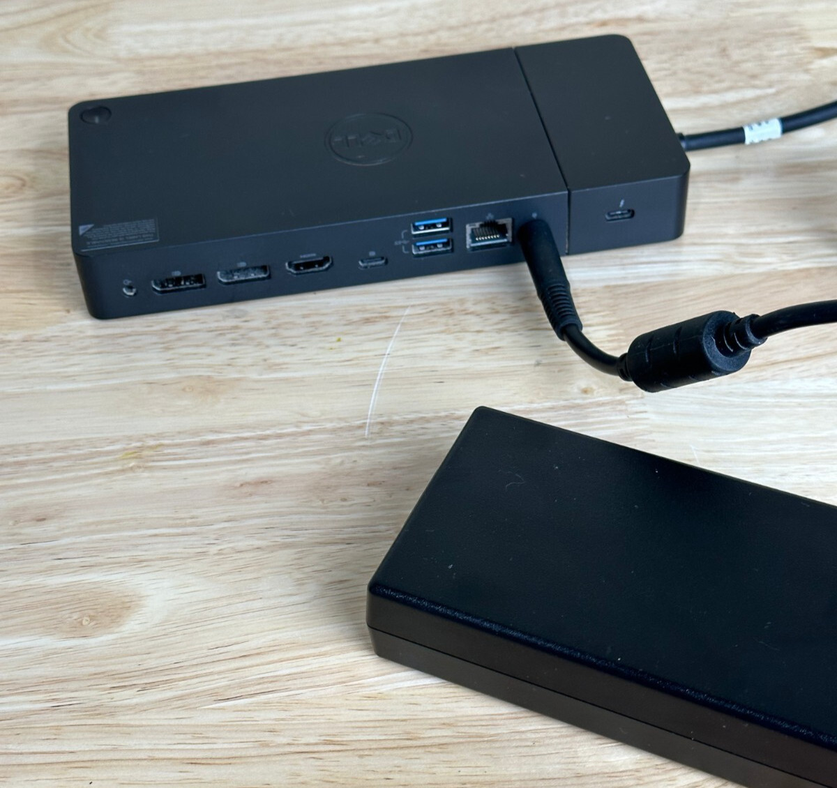 USED Dell Thunderbolt 3 Dock Station w/ 180W AC Power Adapter 4K Video WD19TBS
