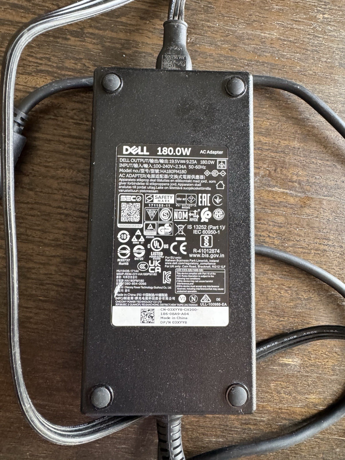 Dell 180 W Ac Power Adapter Model DA180PM200