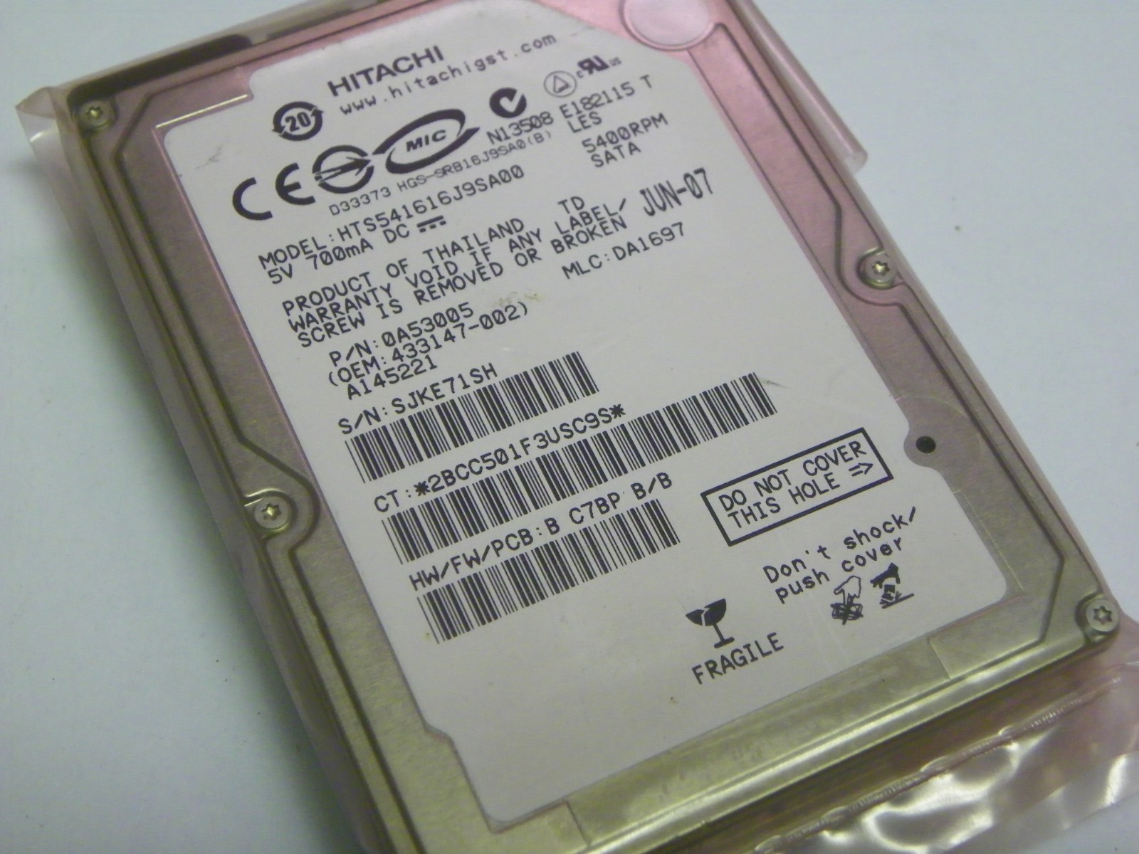 Hitachi HTS541616J9SA00 P/N: 0A53005 MLC:DA1697 160GB SATA Laptop Hard Drive