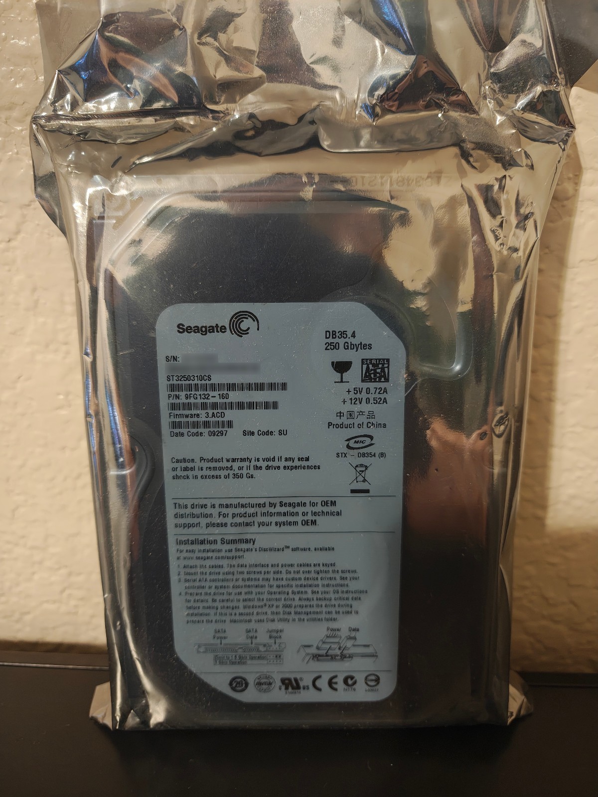 Seagate DB35.4 250GB ST3250310CS P/N: 9FG132-160 F/W: 3.ACD