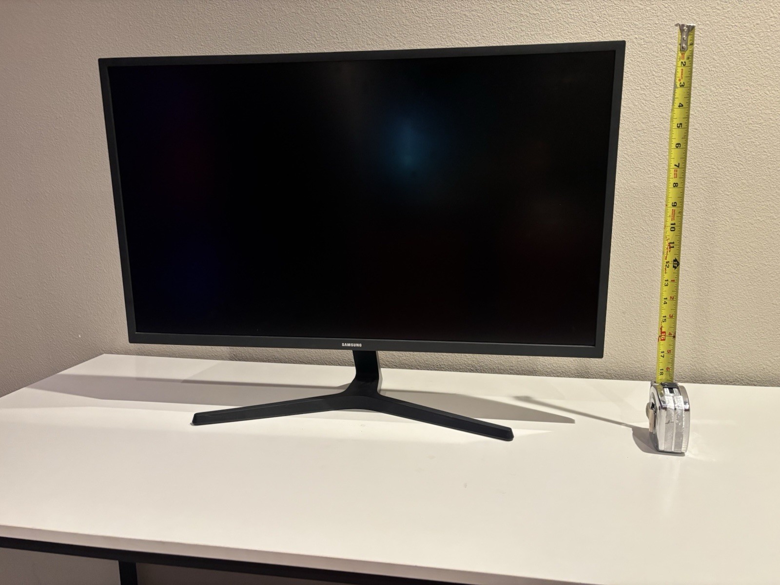 Samsung 32” 4K UHD Professional Monitor LU32J590UQNXZA HDMI DP - Local Pickup OK