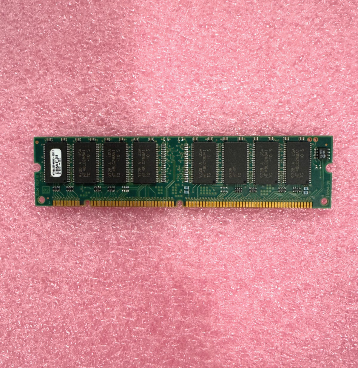 MICRON 32MB (4x64MB) PC66 168 Gold Pin Vintage SDRAM MT16LSD464AG-66CL2, -662C1