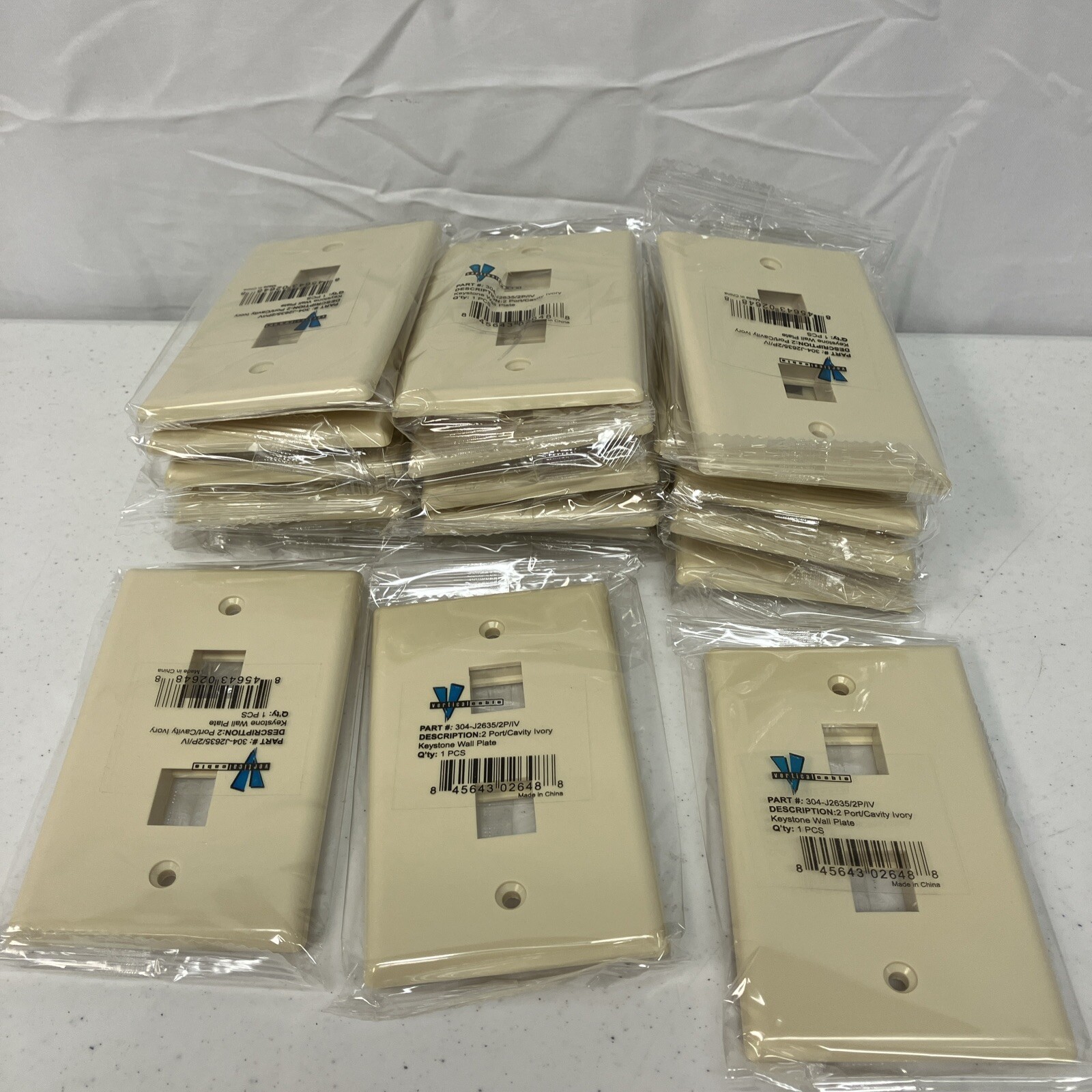 2 Port ICC Vertical Cable Ivory Keystone Wall Plate Lot Of 18 304-J2635/2p/iv