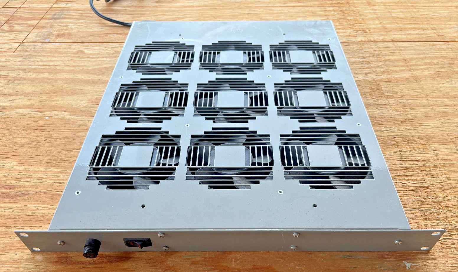 Kooltronic KT3X100-3 Rackmount Cooling Fans / 9 Fans - 945 CFM (KoolTray)