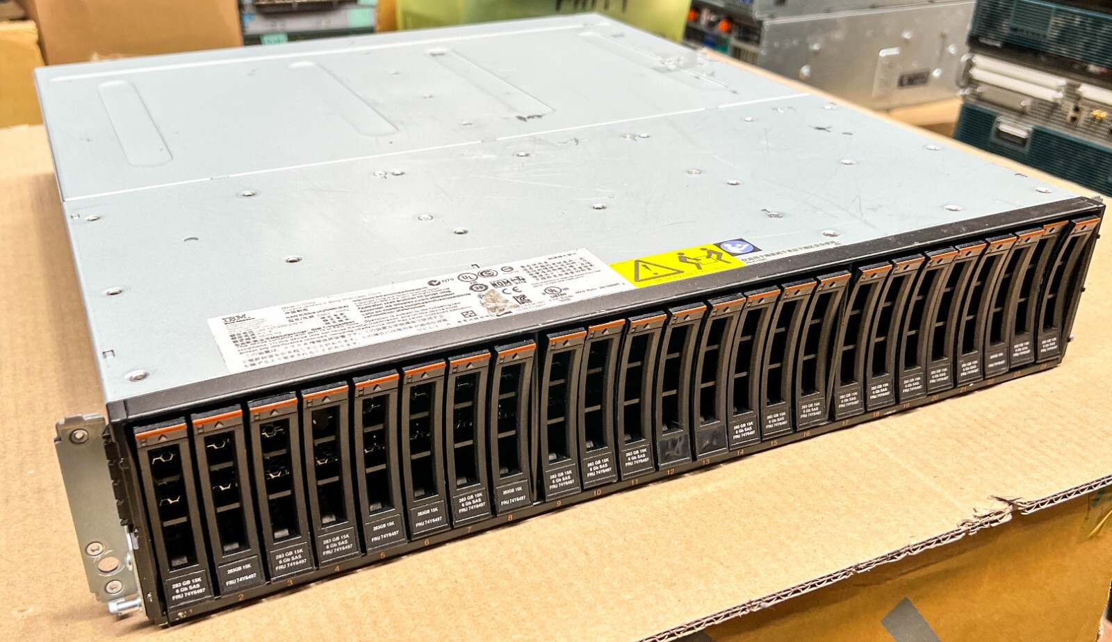 IBM FC 5887 Enclosure 98Y3807 00E6077 24x Empty Caddys 2x 74Y9480 Controller Mod