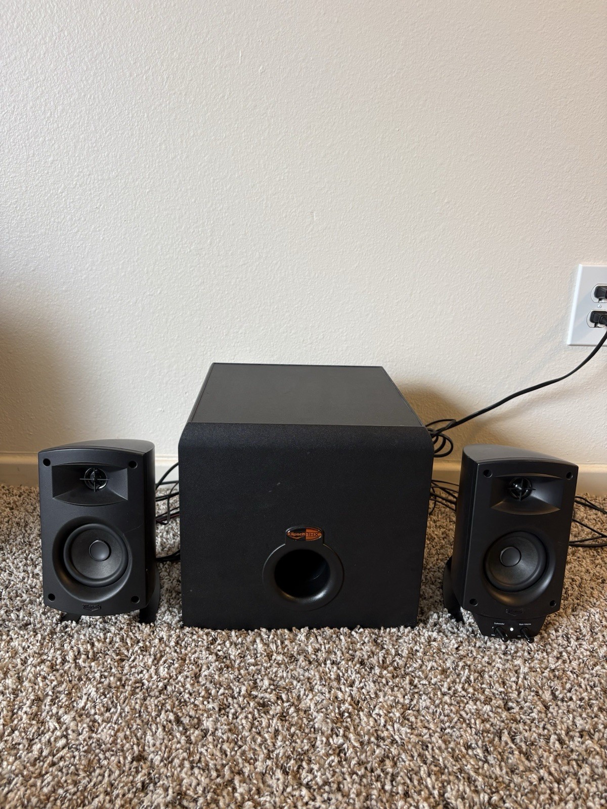 Klipsch ProMedia 2.1 THX Computer Speaker Subwoofer Audio System TEST VIDEO
