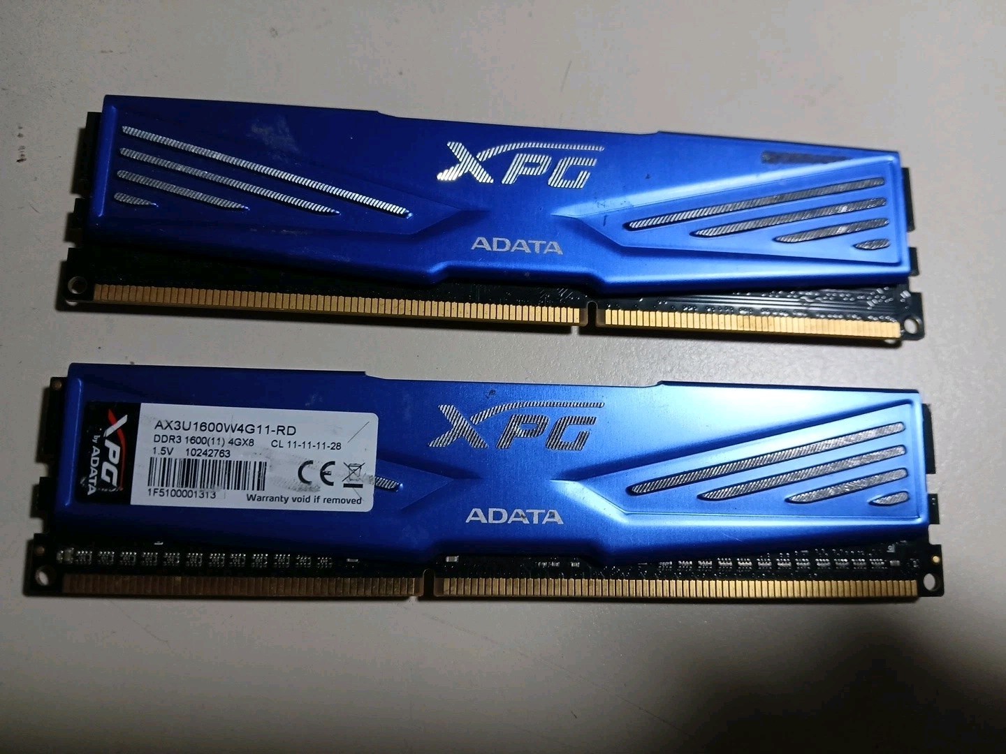 (SET OF 2) ADATA XPG 4GB DDR3 PC3-12800U DIMM 1600Mhz 240 pin AX3U1600W4G11-RD