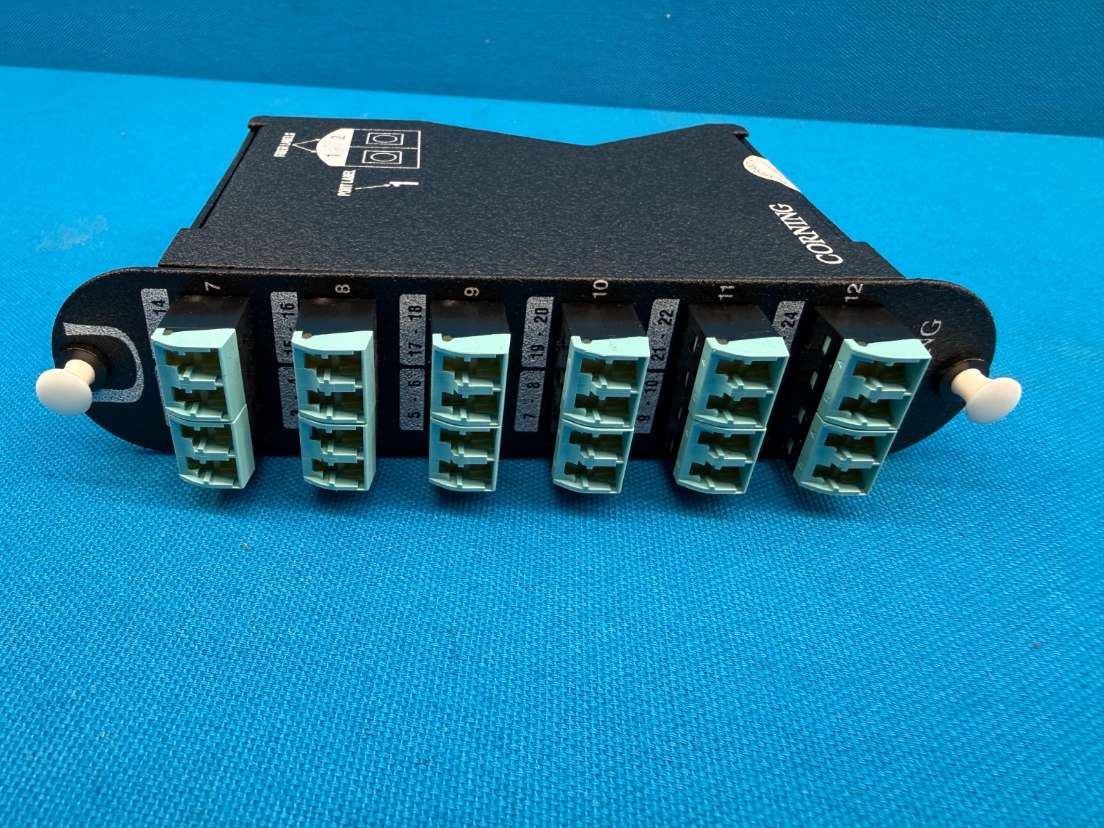 Corning CCH-UM24-05-93Q 24-Fiber Shuttered Multimode CCH Module