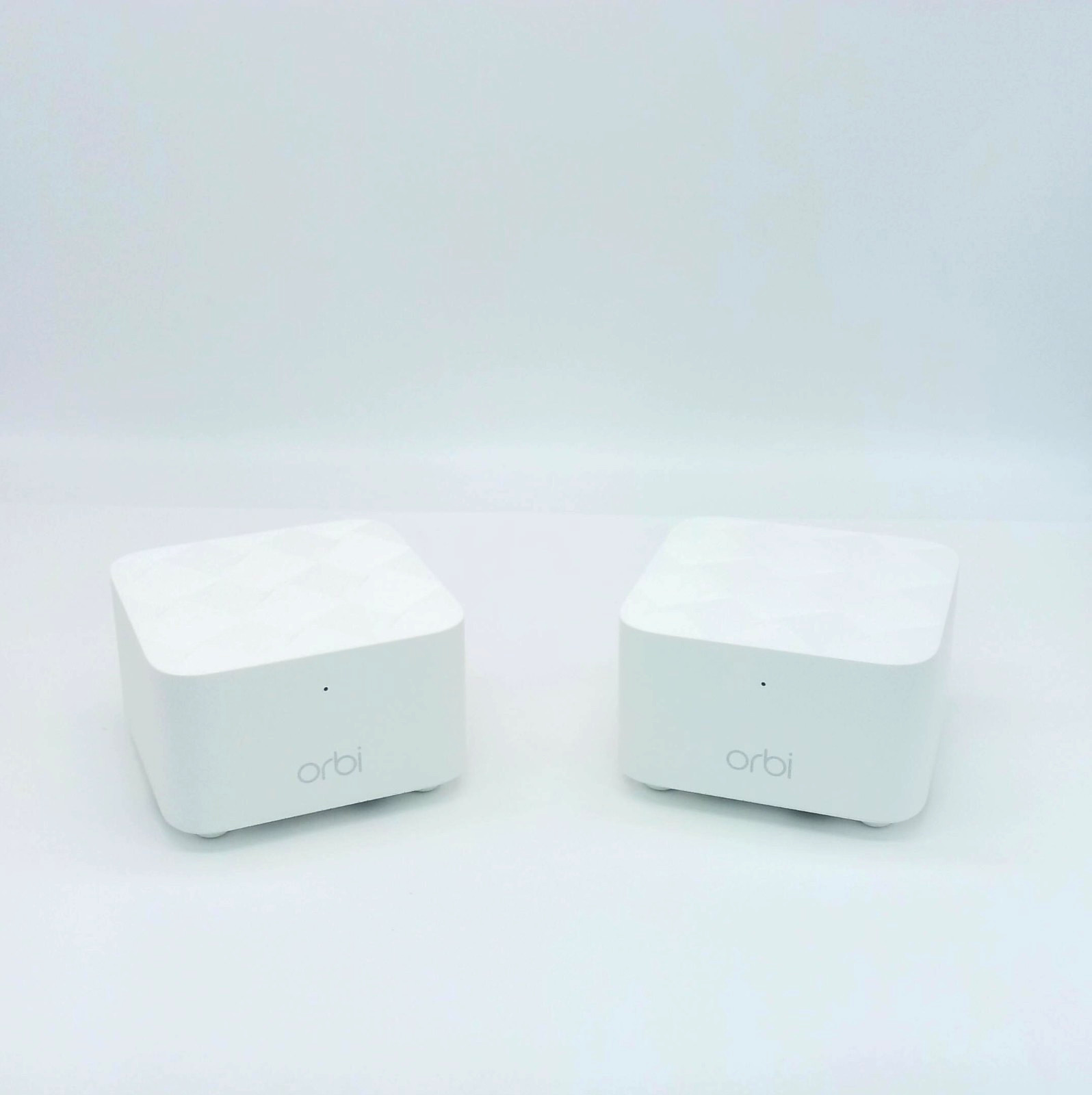 NETGEAR Orbi RBK12-100NAS Whole Home Dual Band Wi-Fi System 3000 sq. ft.