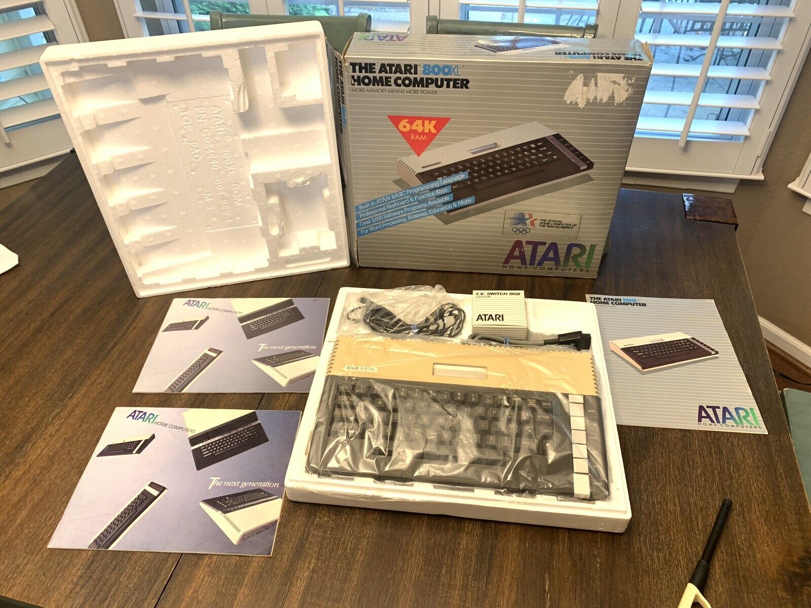Vintage Atari 800XL Home Computer 64K RAM READ AS IS