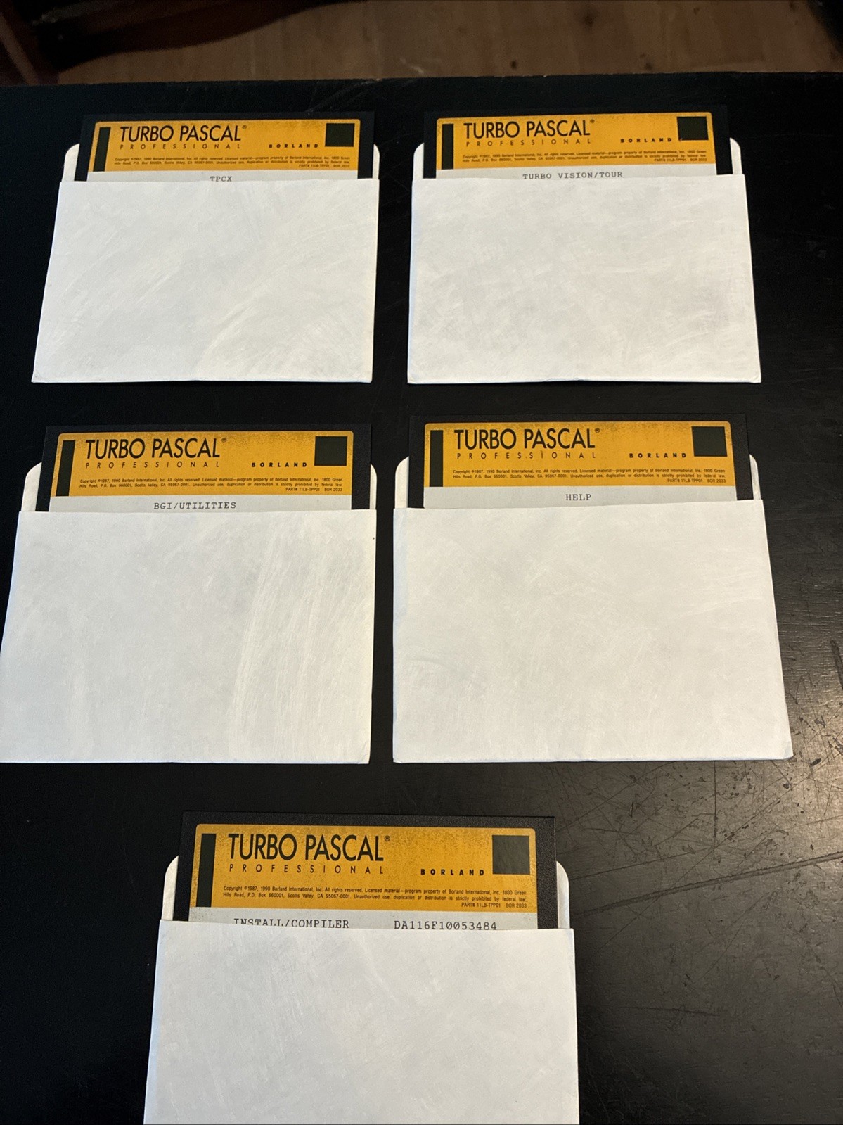 Borland Turbo Pascal - 5 DISK SET - 5.25" Floppys - 1988, 1990 Vintage Software