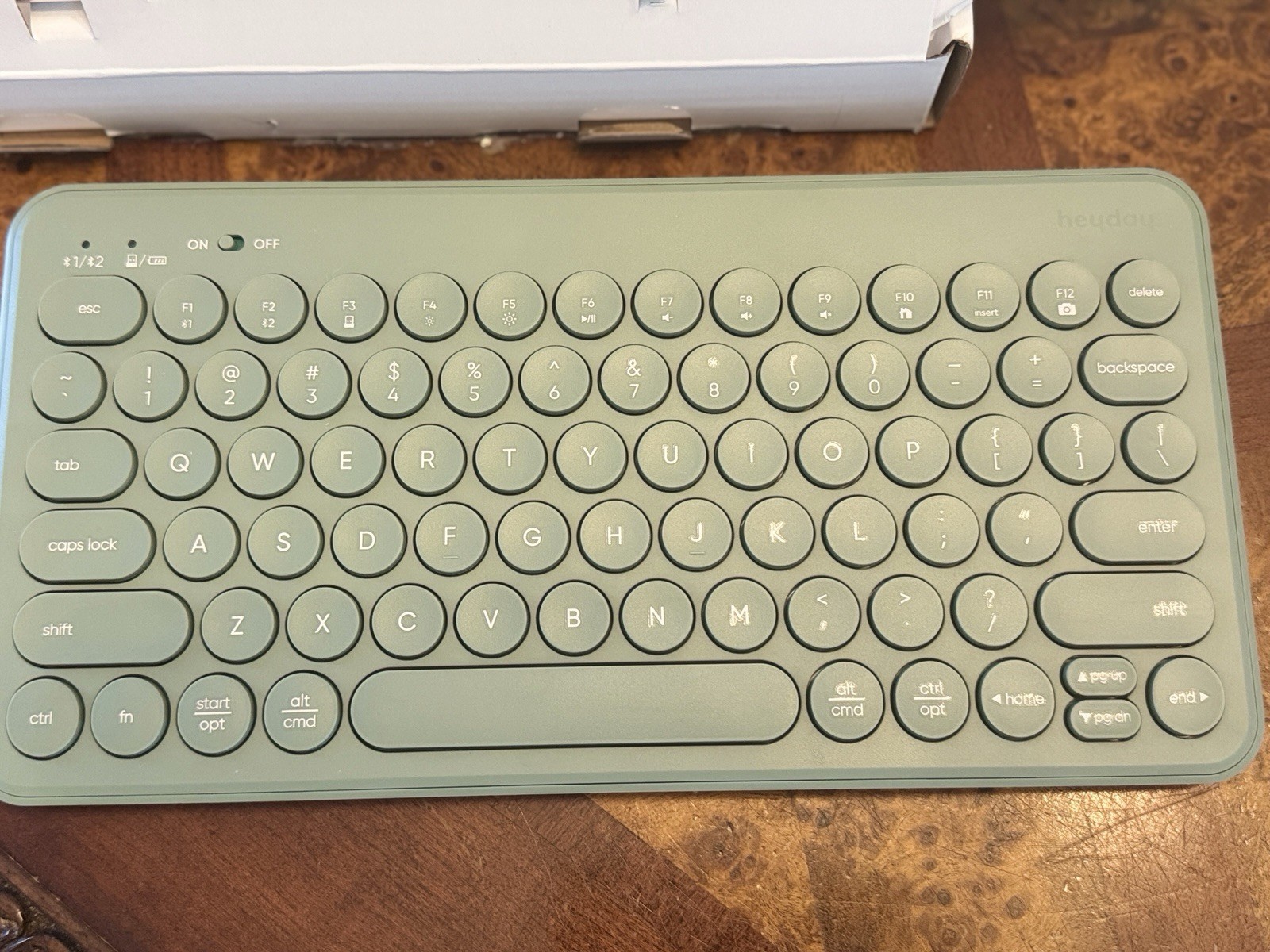 HeyDay Green Compact Wireless Keyboard - New Item - Open Box - Bluetooth/USB