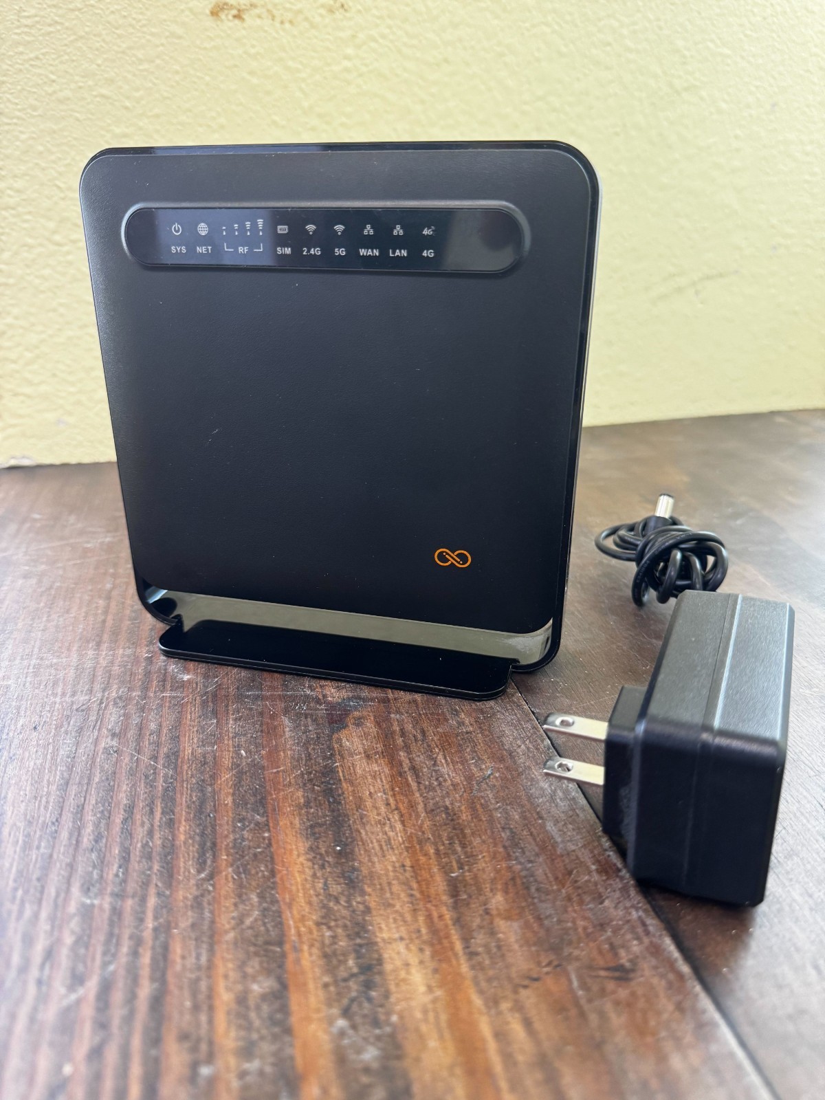 GTEN Infinite INFINITE-V5 Lite Unlocked 4G LTE WiFi Router Modem Dual Band