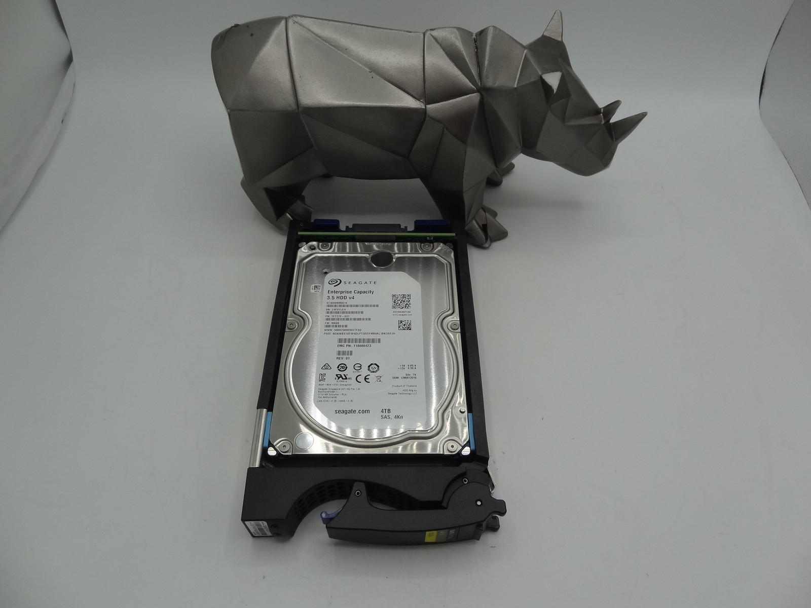 D3-VS07-4000 EMC 4TB 3.5INCH SAS DRIVE (12G UNITY), 005052436, 005051617