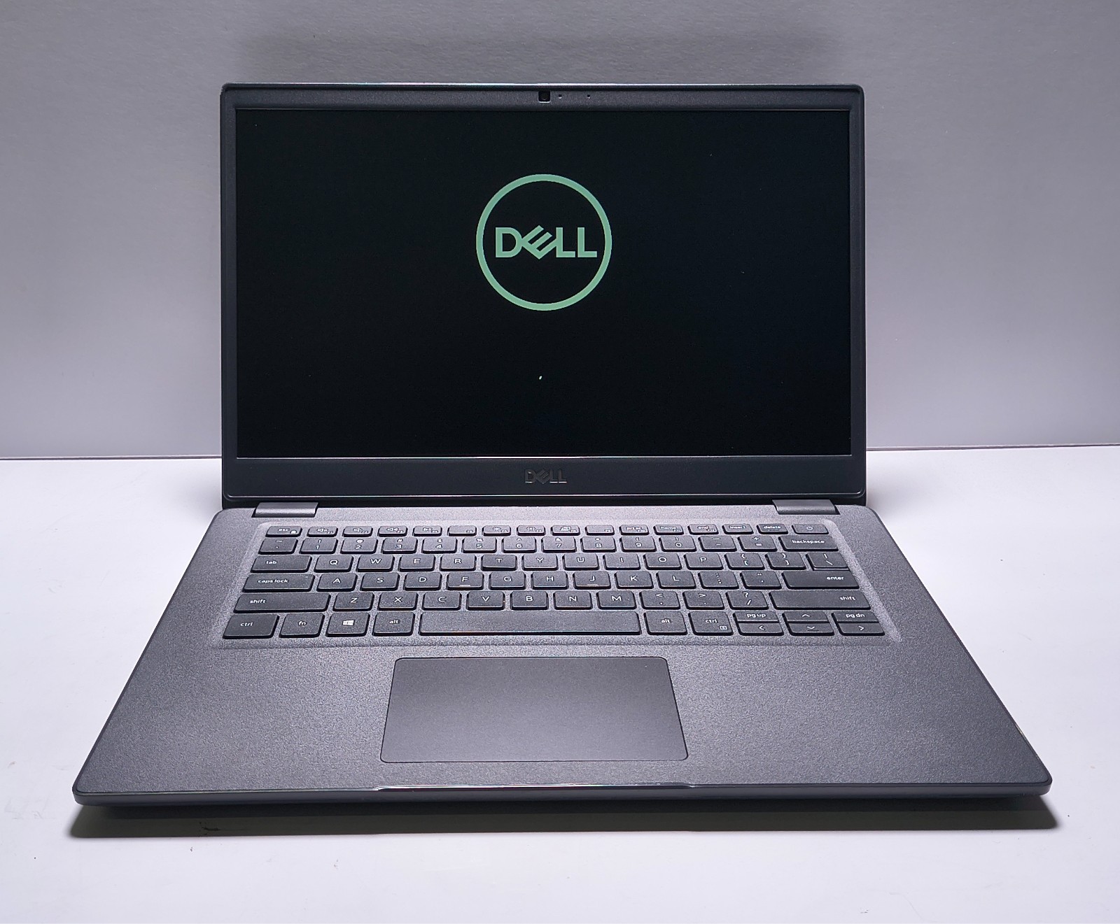 Dell Latitude 3410 | 14" | i3-10110U 2.10GHz | 4GB RAM 500GB HDD | WIN 11 PRO