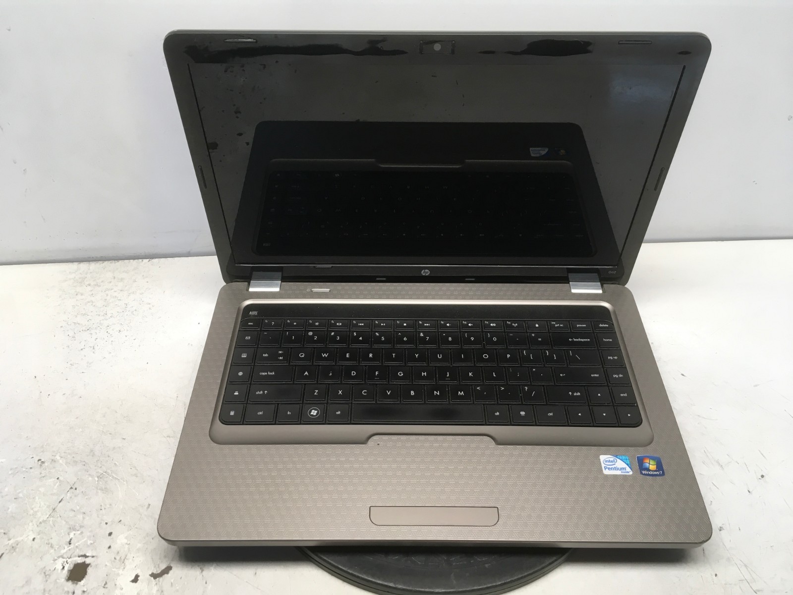 HP G62T-350 Intel Pentium P6200 2.13GHz 4 GB NO HDD No Batt