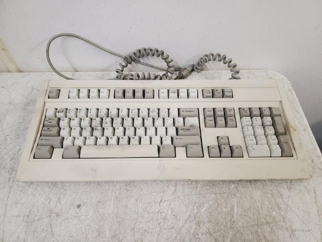 Vintage Fujitsu FKB4700-201 N860-4700-T201 Mechanical Computer Keyboard