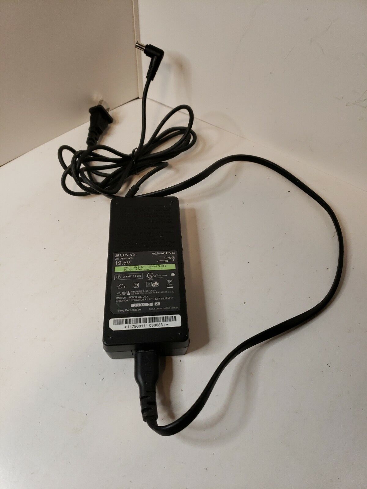 Genuine Original OEM Sony Power AC Charger adapter for Sony VGP-AC19V13 19.5V