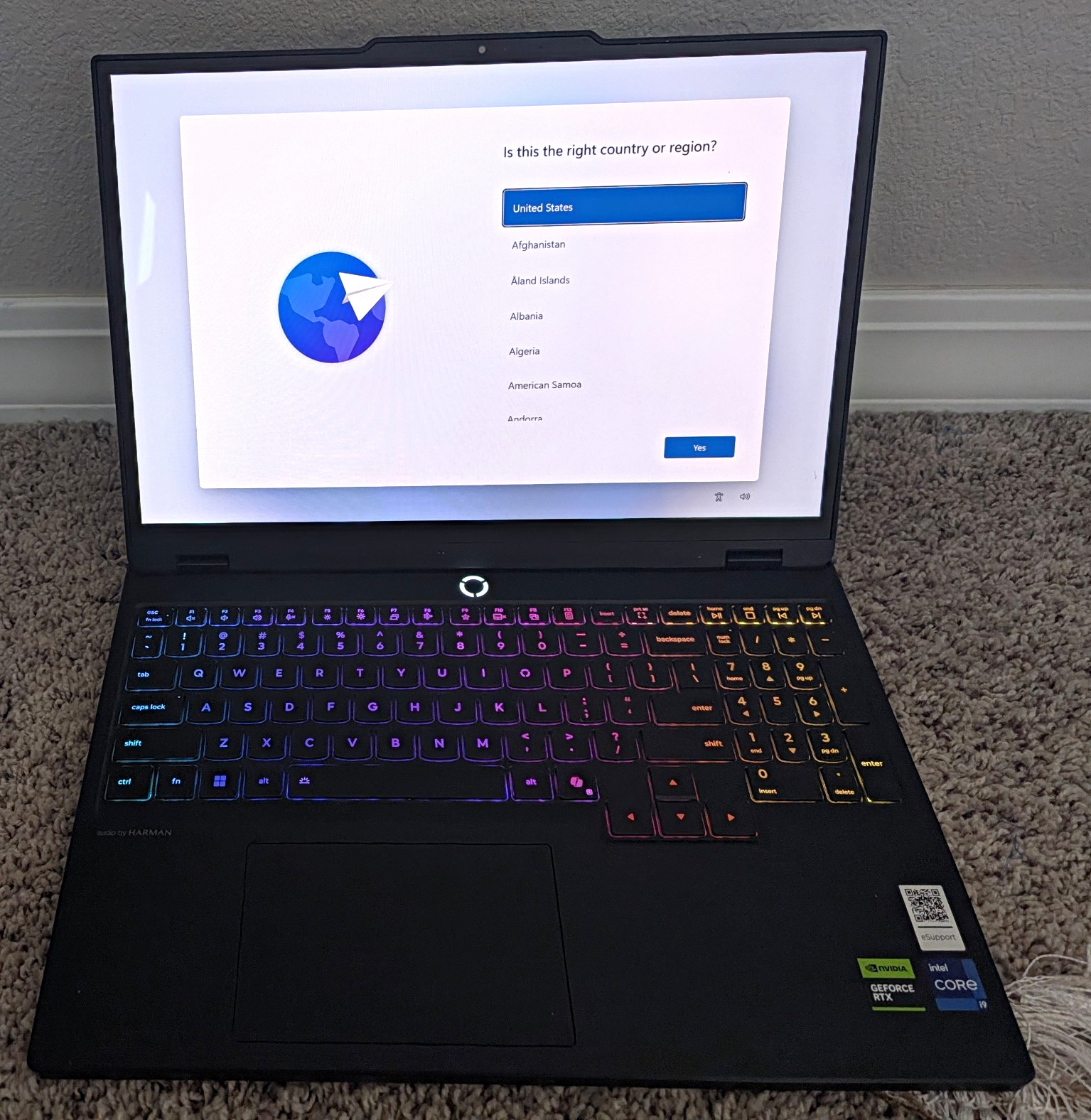 Lenovo Legion 15.1" Gaming Laptop i9 32GB RAM NVIDIA GeForce RTX 5070 Black