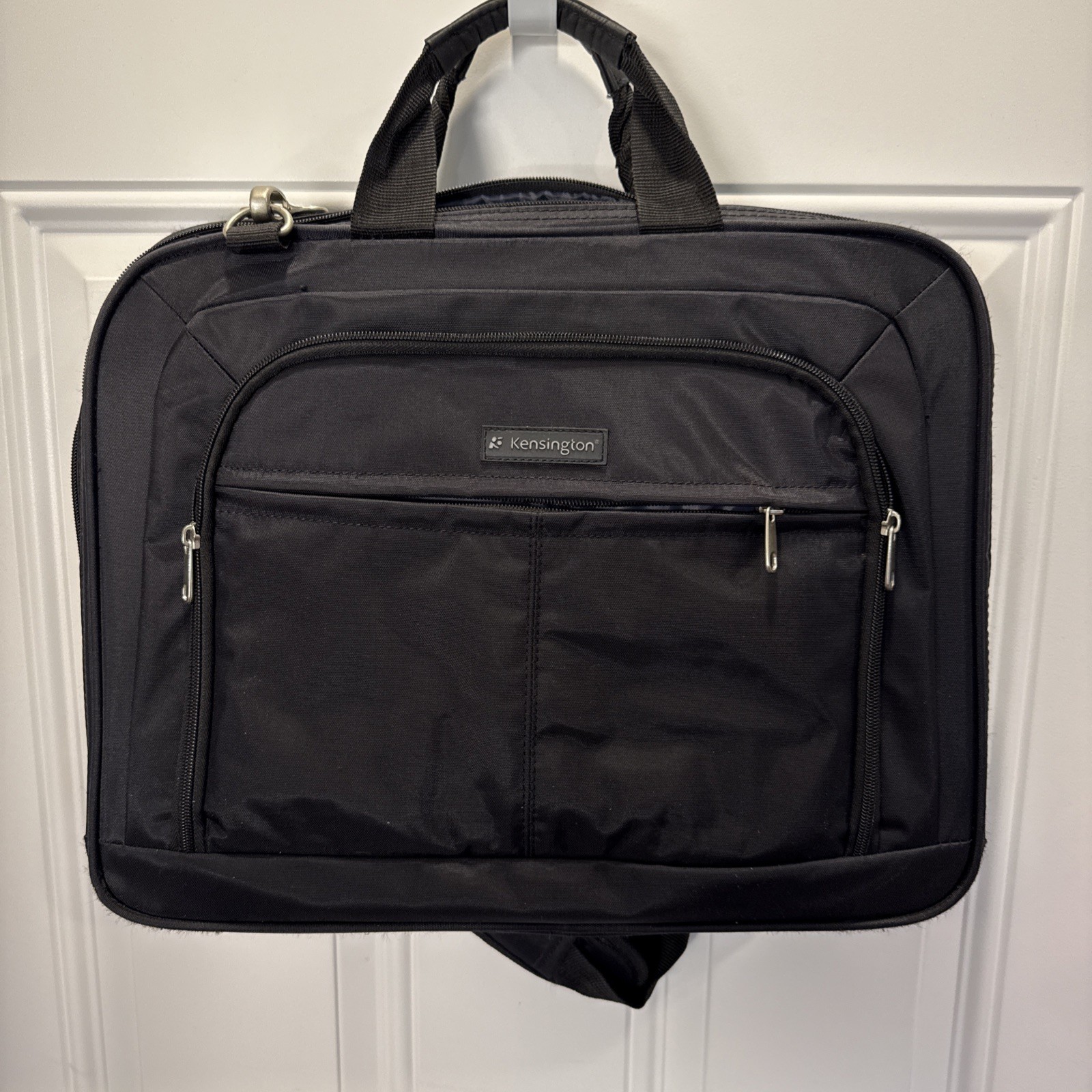 Kensington Simply Portable SP45 - 17" Classic Laptop Case