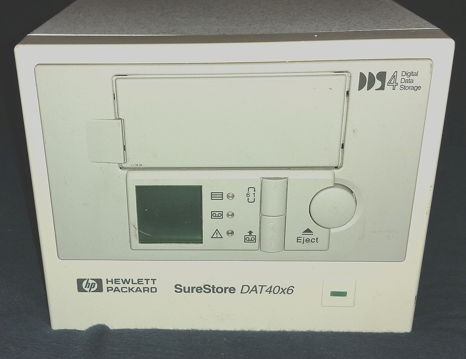 HP SureStore DAT40x6 C5717-60013 Autoloader Tape Drive Storage (C14B5)...