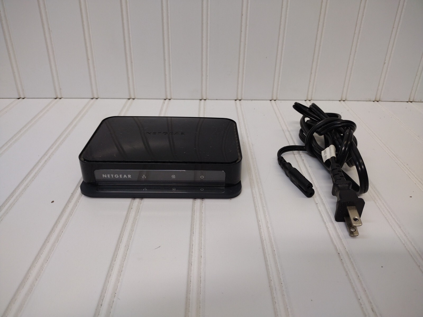 NETGEAR - XAV1004 - Powerline AV Adapter With Ethernet Switch