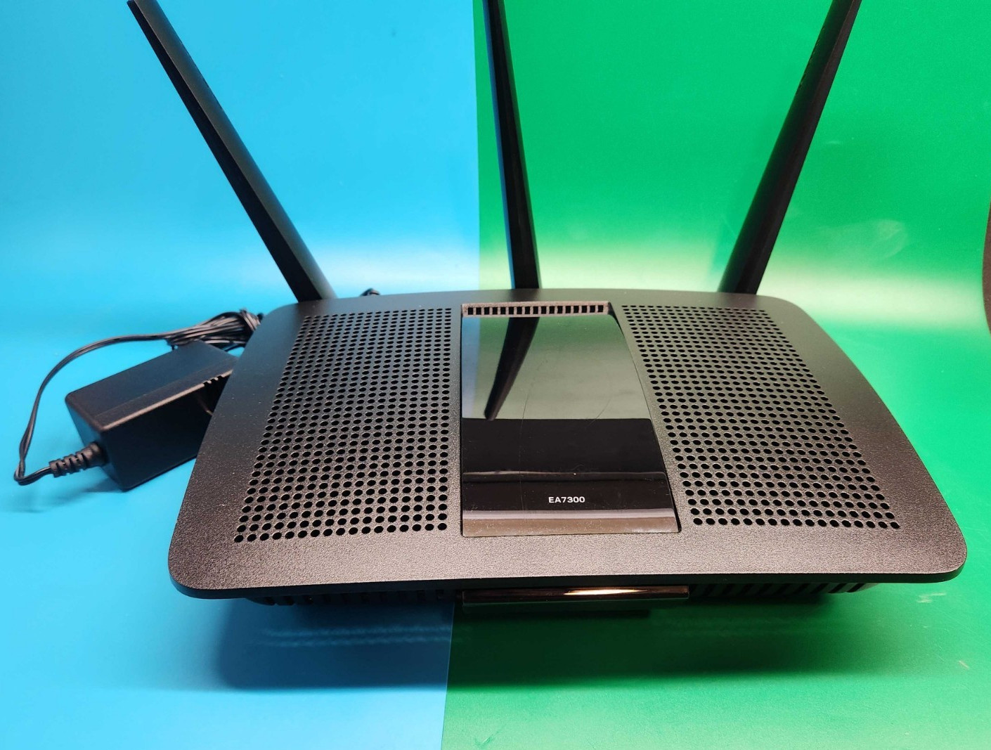Linksys EA7300 V2 AC1750 MU-MIMO DUAL BAND Max Stream Gigabit Wireless Router