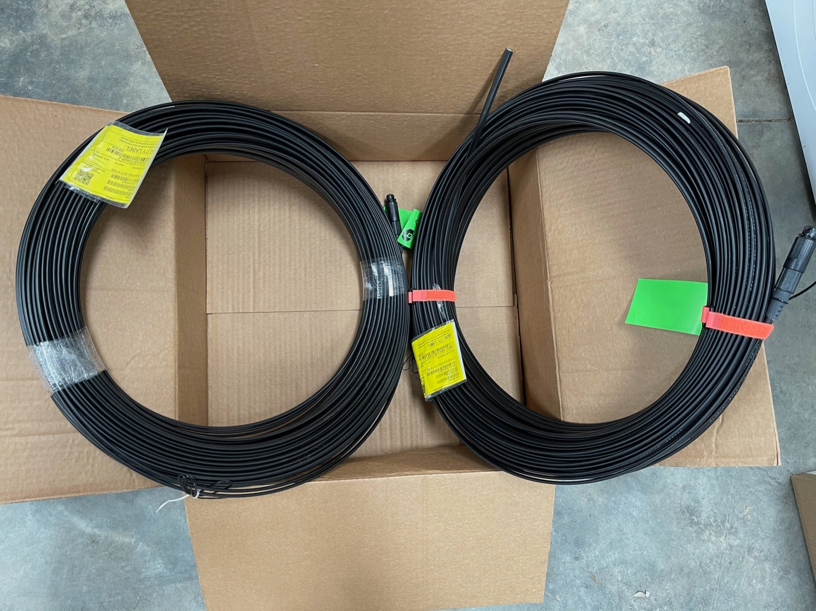 2x Lot Corning 350' & 400' 1F CCFDRP SCAOPT Fiber Optic Drop