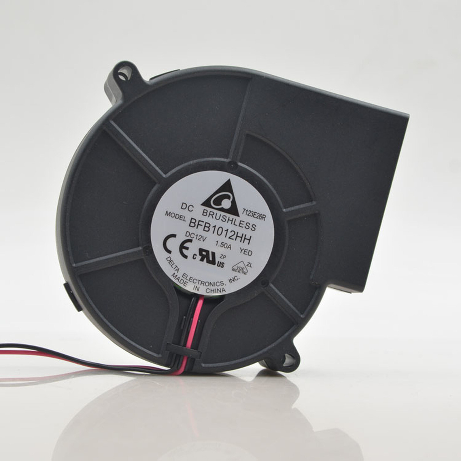 1pc Delta 12v 1.5A BFB1012HH 9733 9.7cm Blower Fan