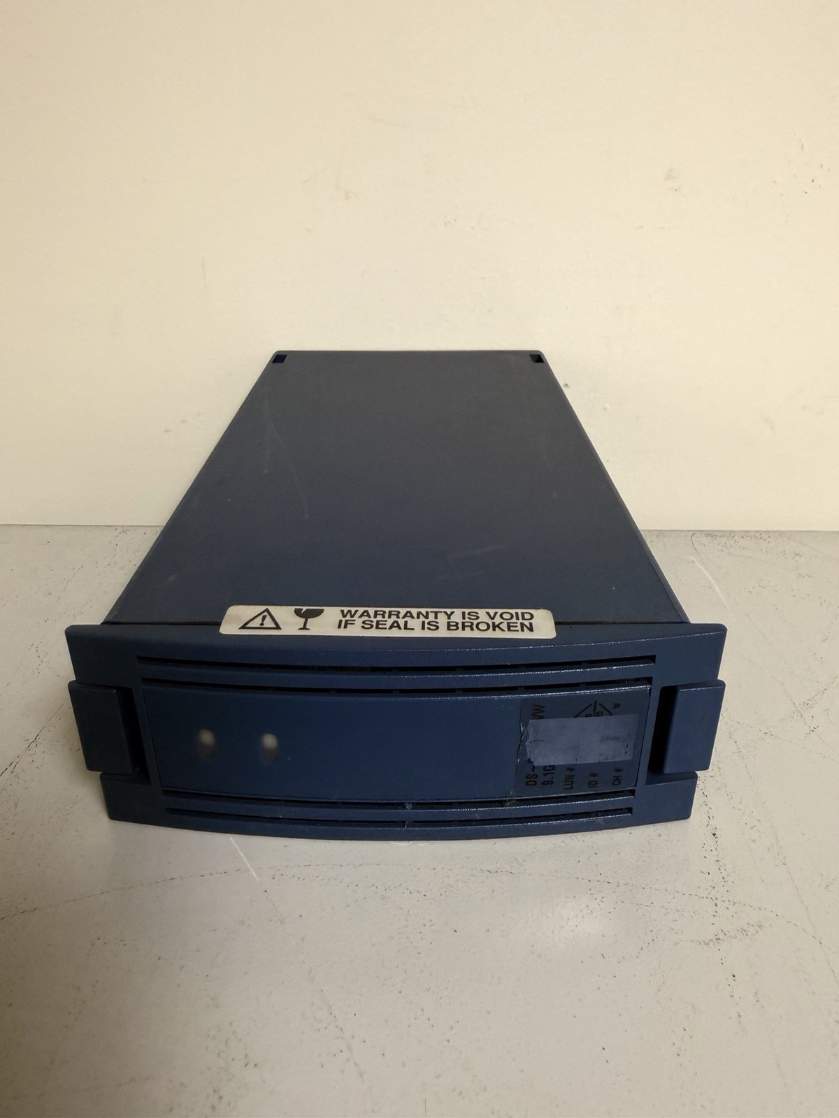 DEC DS-RZ1DB-VW 9.1GB HDD
