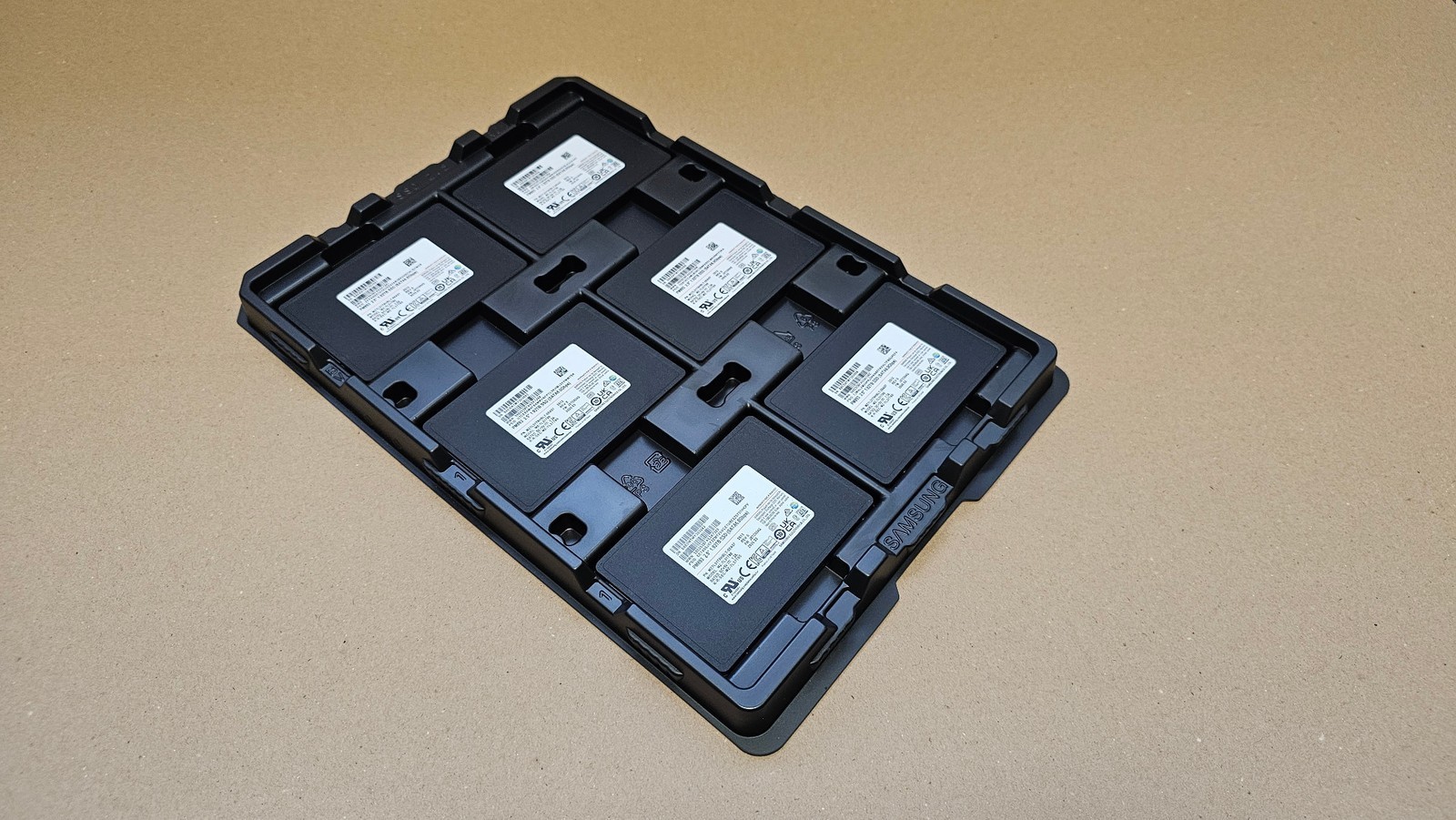 +NEW + Samsung 1.92TB PM893 2.5" Enterprise SSD TLC SATAIII MZ7L31T9HBLT-00A07