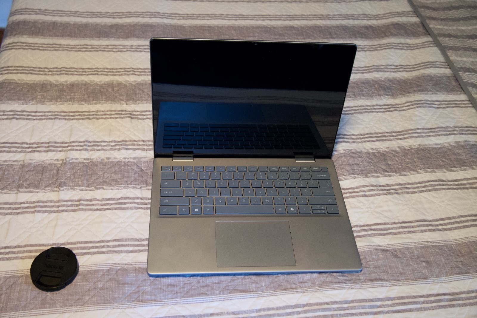 Dell Inspiron 14 7440 2-in-1 Intel Core 5 120U, 16GB RAM, 512GB Storage (Bundle)