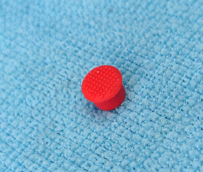 IBM Lenovo Thinkpad Tracking Point Stick Red Dot 4 x 4 mm Mount, Fast shipping