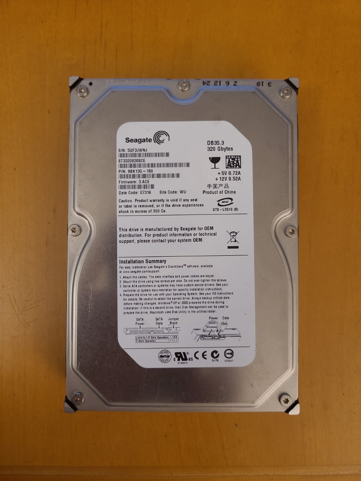 Seagate ST3320820SCE P/N: 9BK13G-180 F/W: 3.ACE 320GB WU