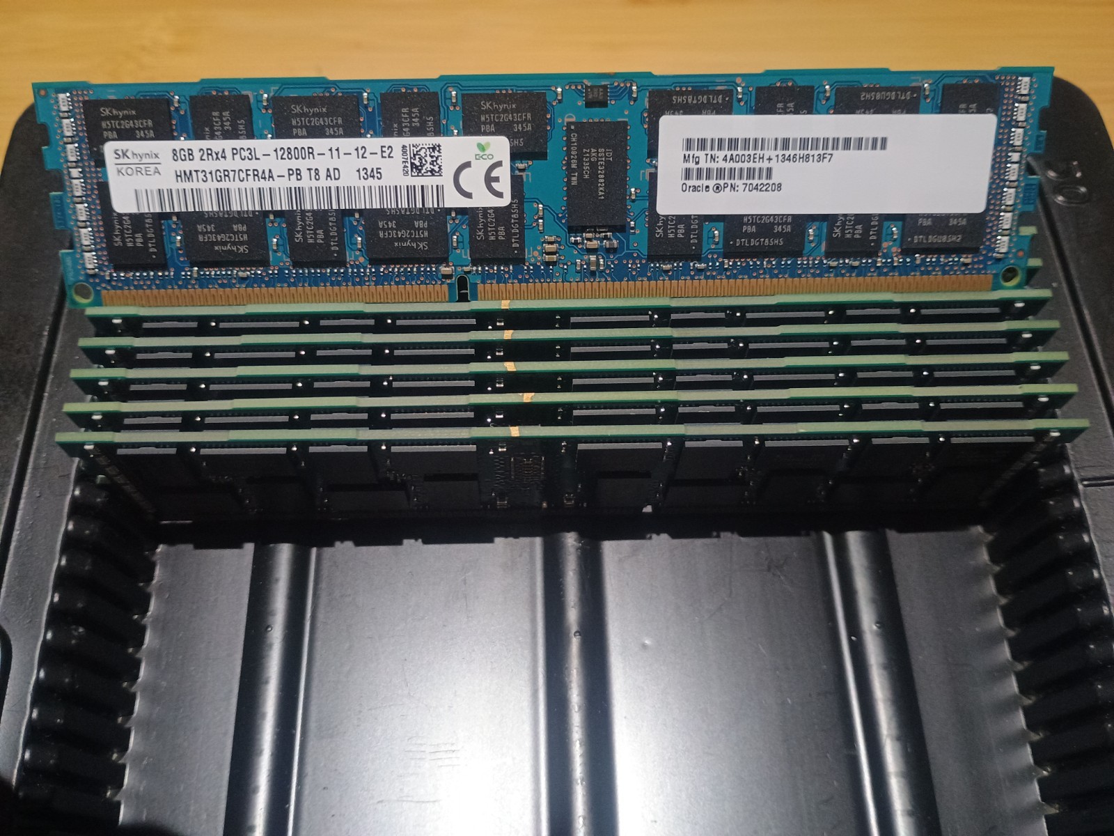Lot of 11 Oracle Sun SPARC 7042208 8GB (1x8GB) 2Rx4 PC3L-12800R Server RAM