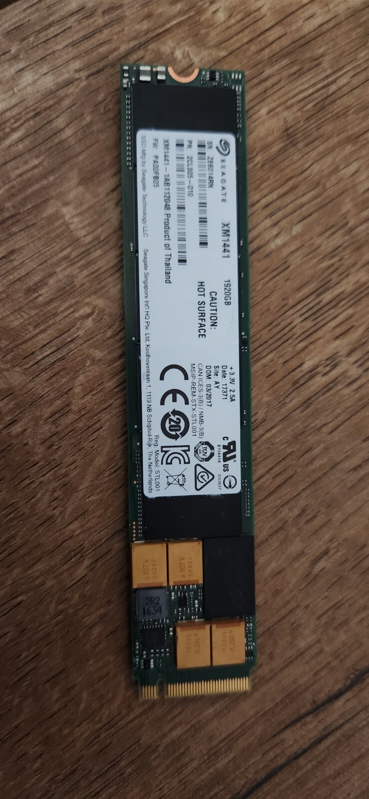Seagate Nytro XM1441 1920GB Multi-Level-Cell PCI Express NVMe 3.0 x   SMART Read