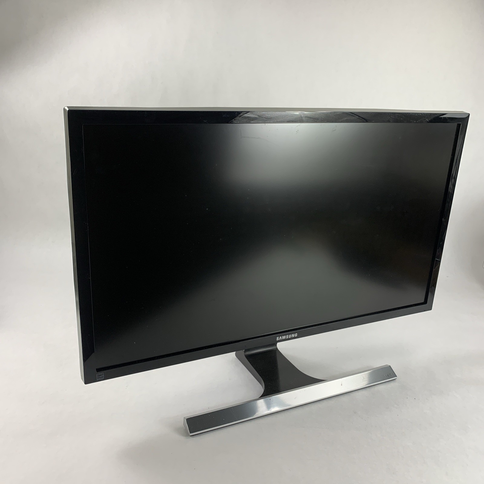 Samsung U28E590D 28" 4K UHD Desktop Monitor UE590 Series