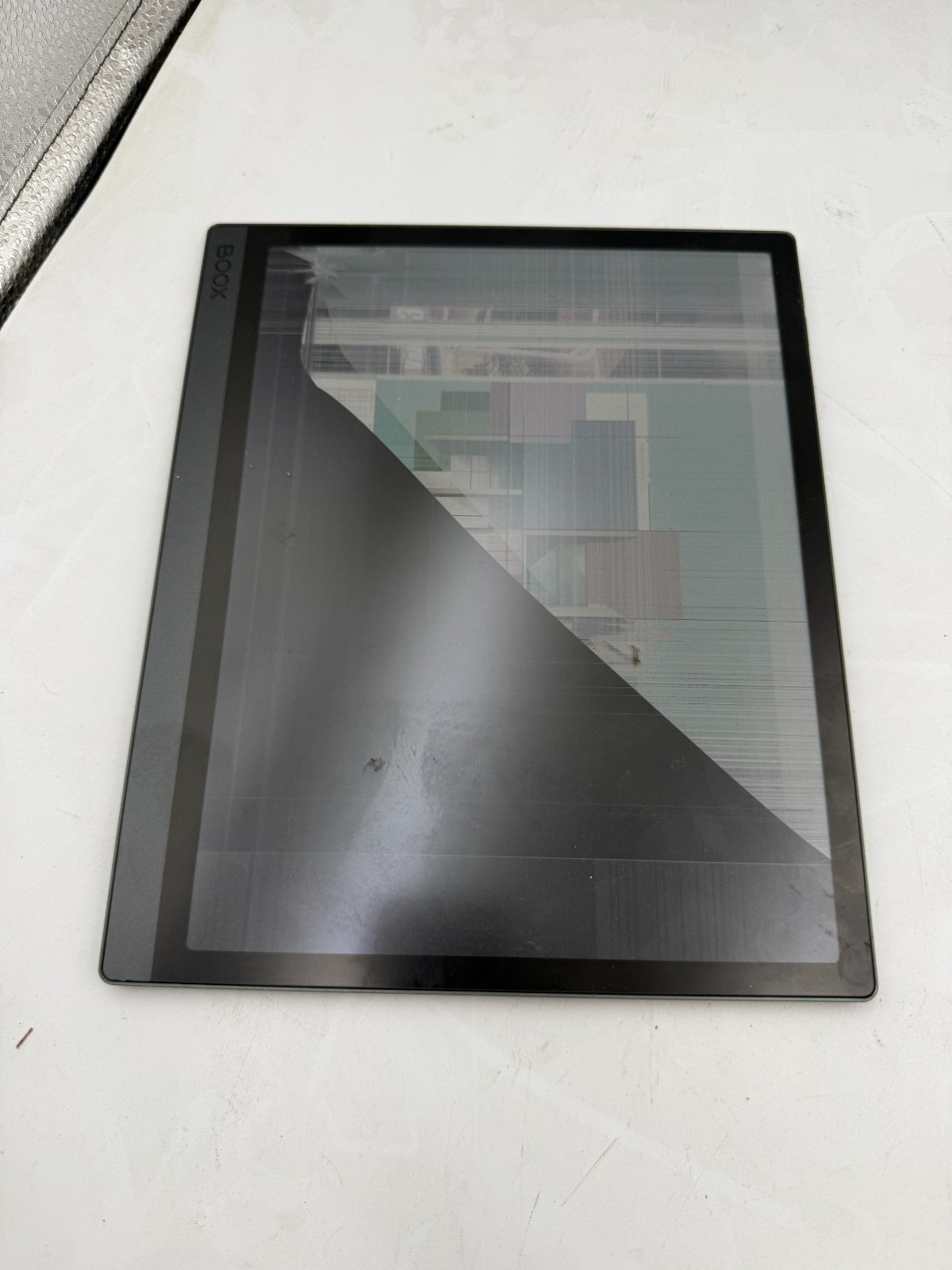 Boox Tab Ultra C Pro Color ePaper Tablet 128GB 10.3" - CRACKED SCREEN
