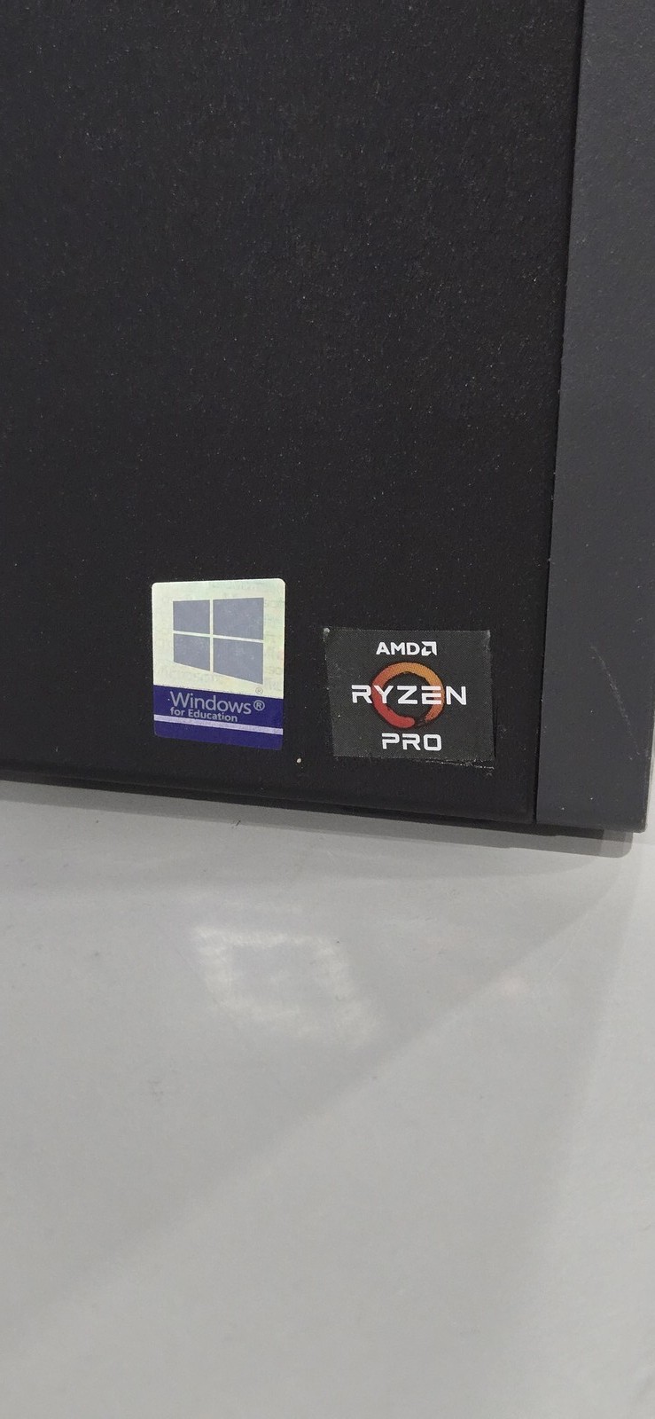 BLACK - LENOVO 10VUS1EW00, AMD RYZEN 3 PRO 2200G WITH RADEON VEGA GRAPHICS, 8GB