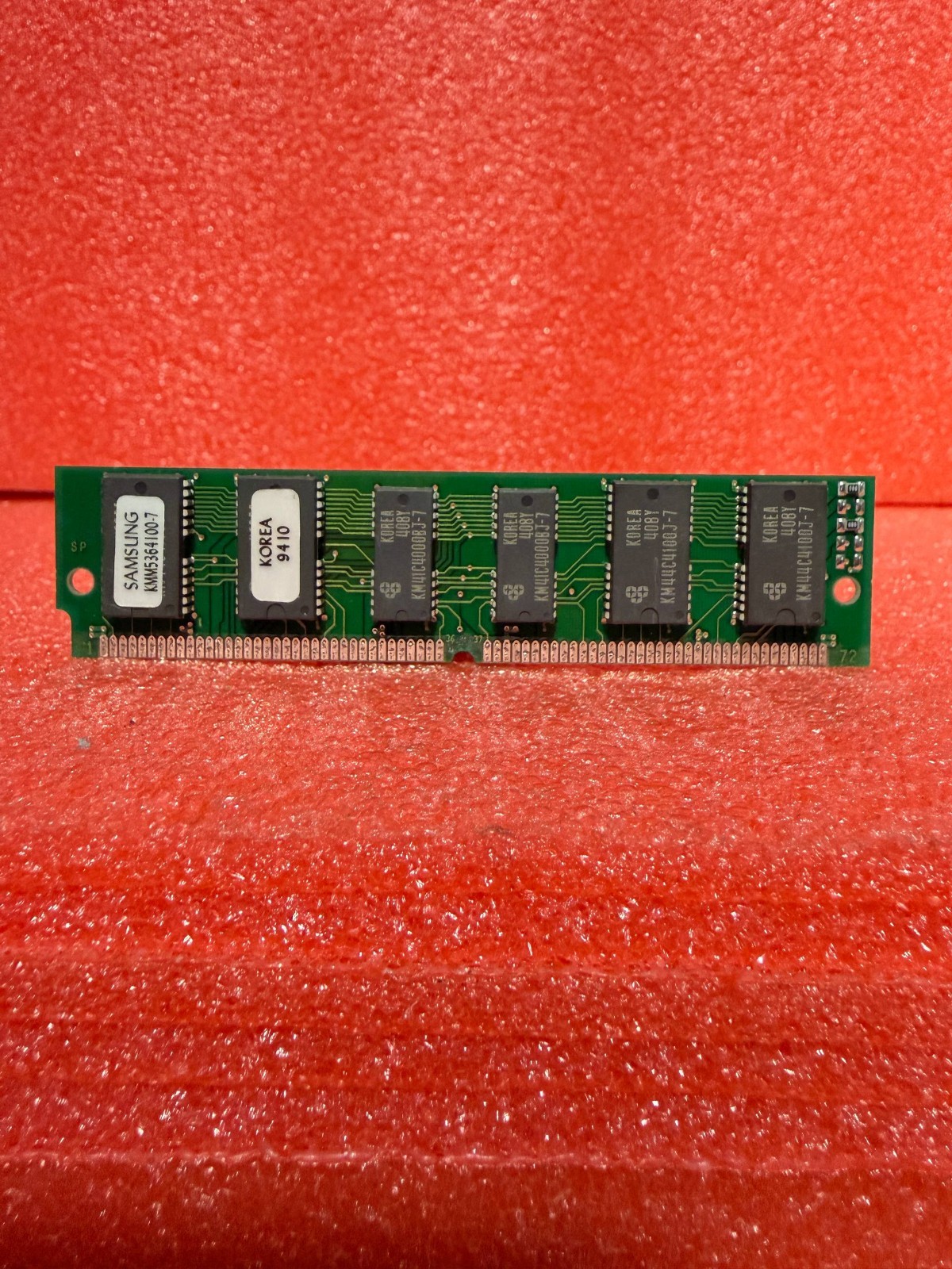 Samsung KMM5364100A-7 Memory