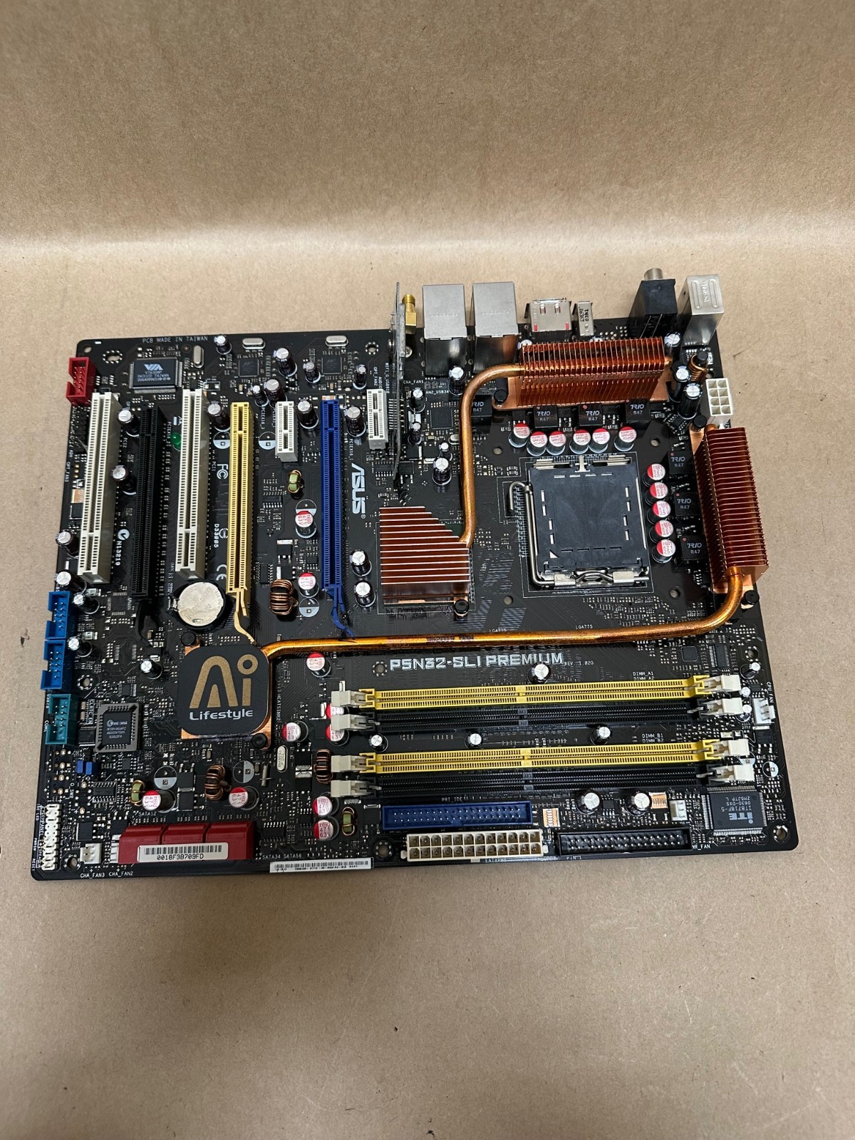 ASUS P5N32-SLI Premium Motherboard *NEW*