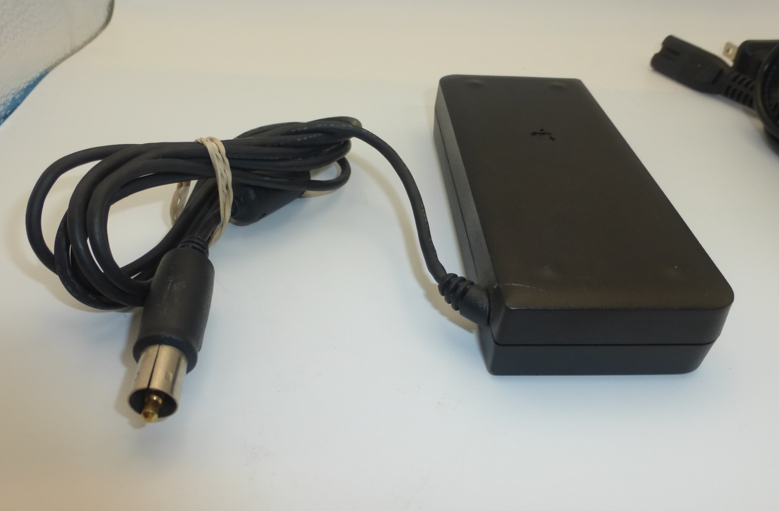 Vintage Mac Apple Macintosh PowerBook 45W AC Adapter M4402 24V Tested Working