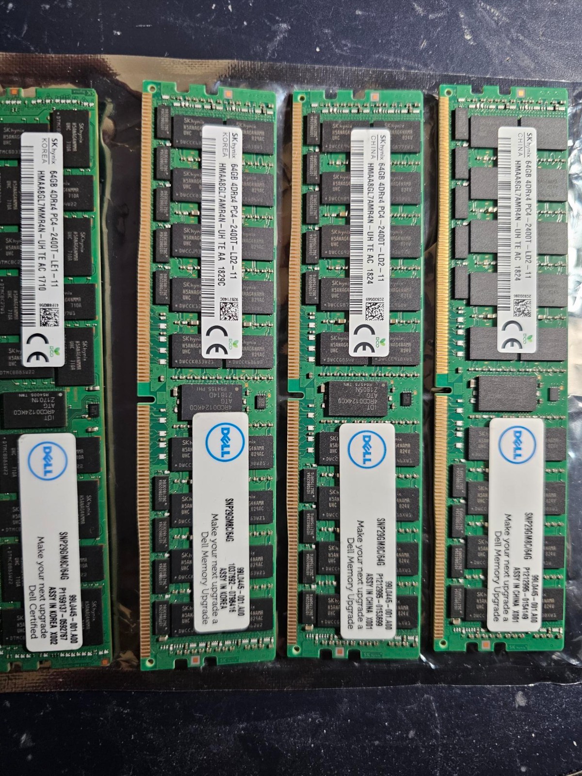 SK Hynix 256GB (4x64GB) PC4-2400T 4DRx4 - HMAA8GL7AMR4N -  Dell  SNP29GM8C/66G