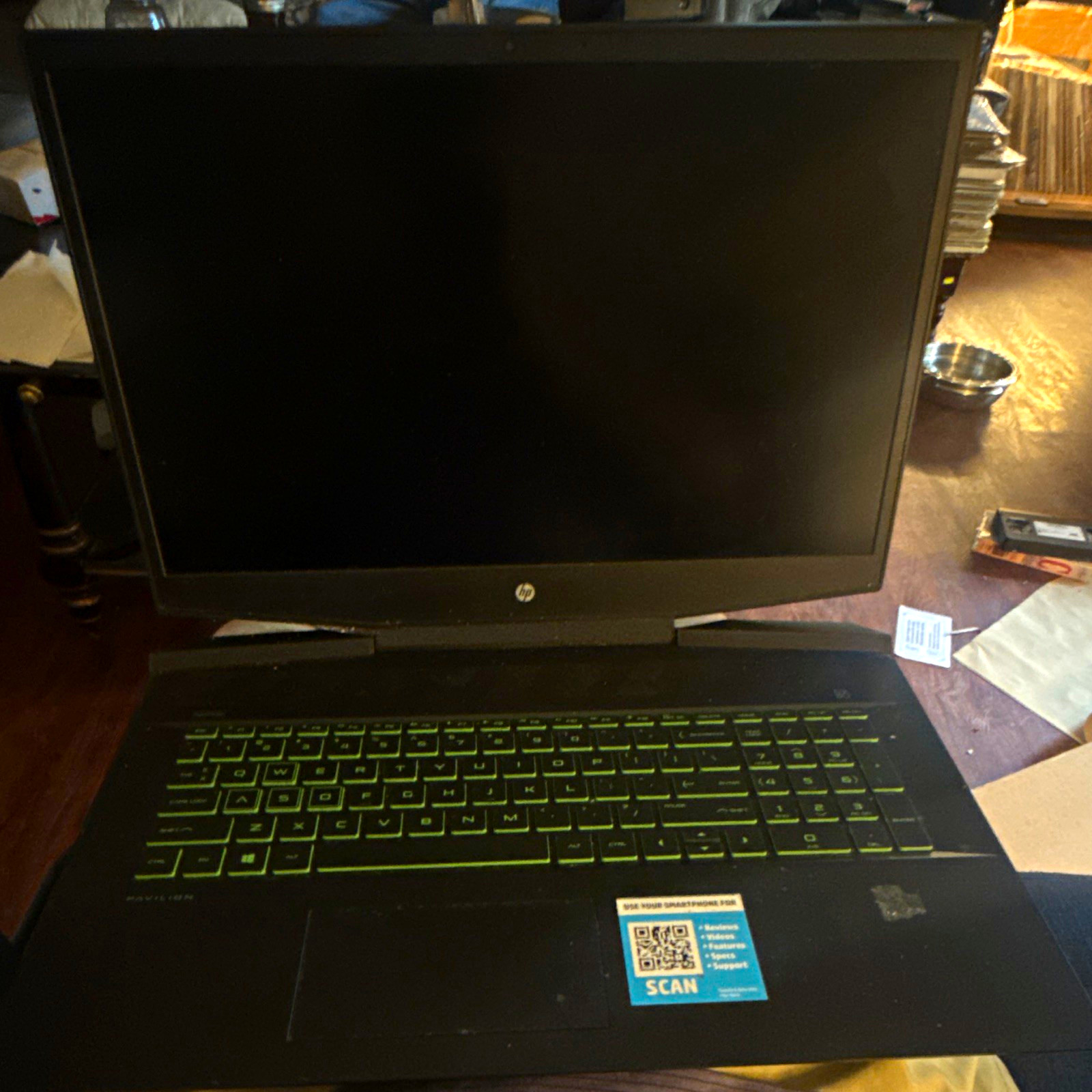HP Pavilion 15.6" i5-2.30GHz 8GB GTX 1050 1TB+256GB Black/Green Parts