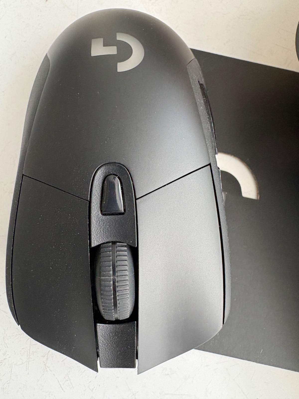 Logitech G703 Lightspeed Wireless Gaming Mouse W/Hero 25K Sensor- MISSING CABLE