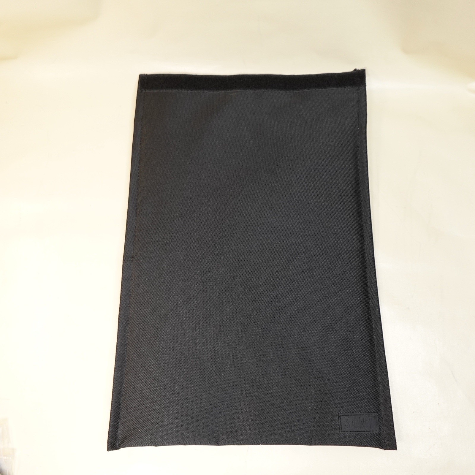 SLNT Silent Pocket Faraday Laptop and Tablet Sleeve 15/16 devices, Nylon